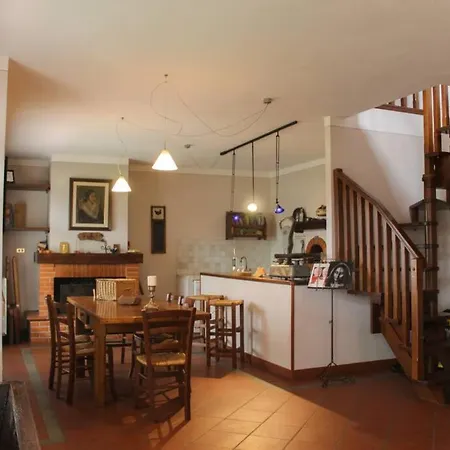 Apartment Rustic House Avaglio